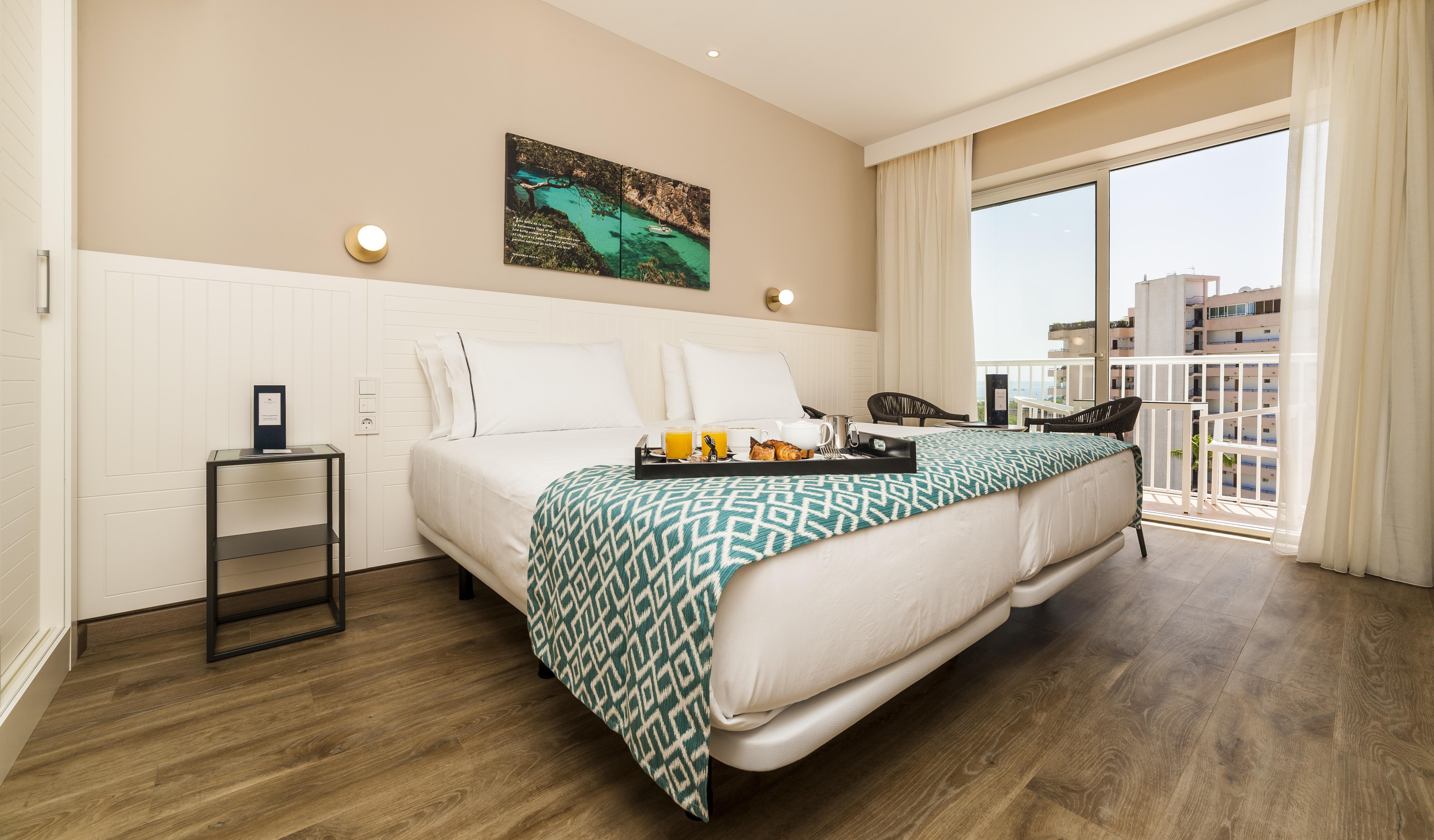 Eurostars Marivent Hotel Palma de Maiorca Exterior foto Room at the hotel