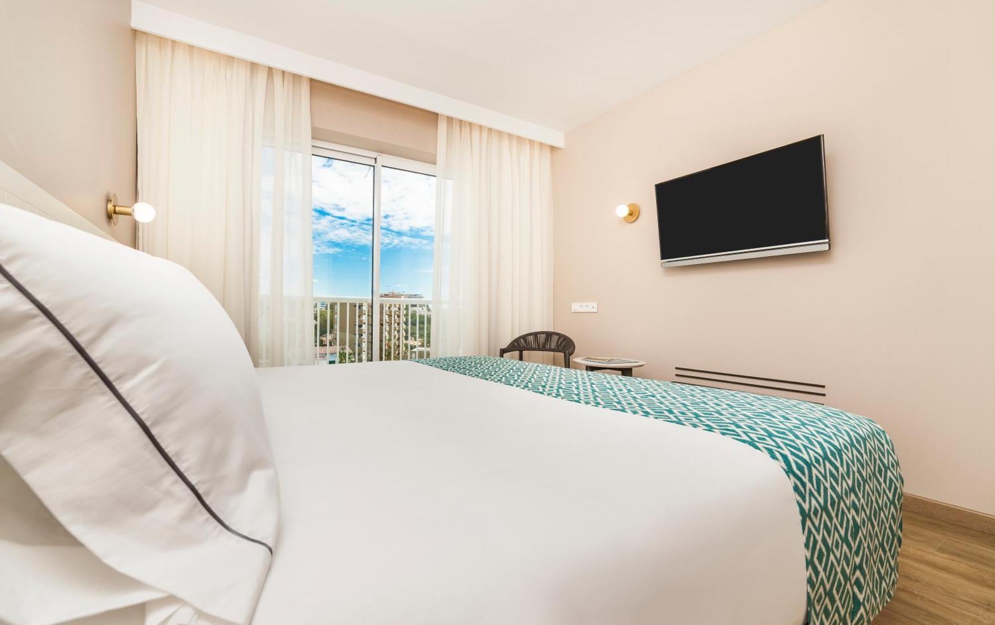 Eurostars Marivent Hotel Palma de Maiorca Exterior foto Room at the hotel